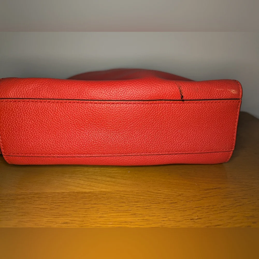 🛍️PRICE DROP🛍️ Kate Spade Larchmont Avenue Logo Tory Crossbody - Red - EUC - Picture 6 of 13